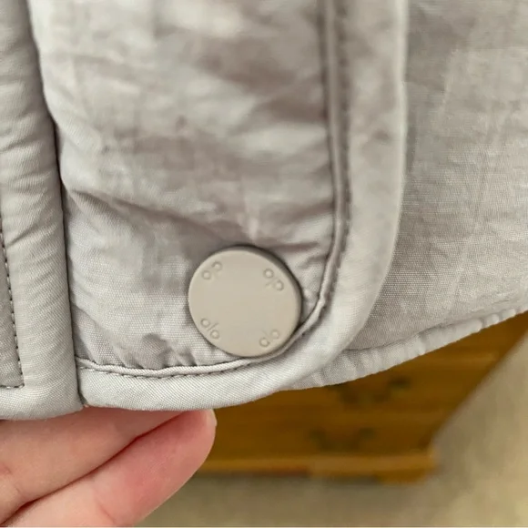 Alo Gold Rusher Puffer Vest Light Purple Women’s Sz Small Comfy Warm RARE COLOR - Picture 9 of 13